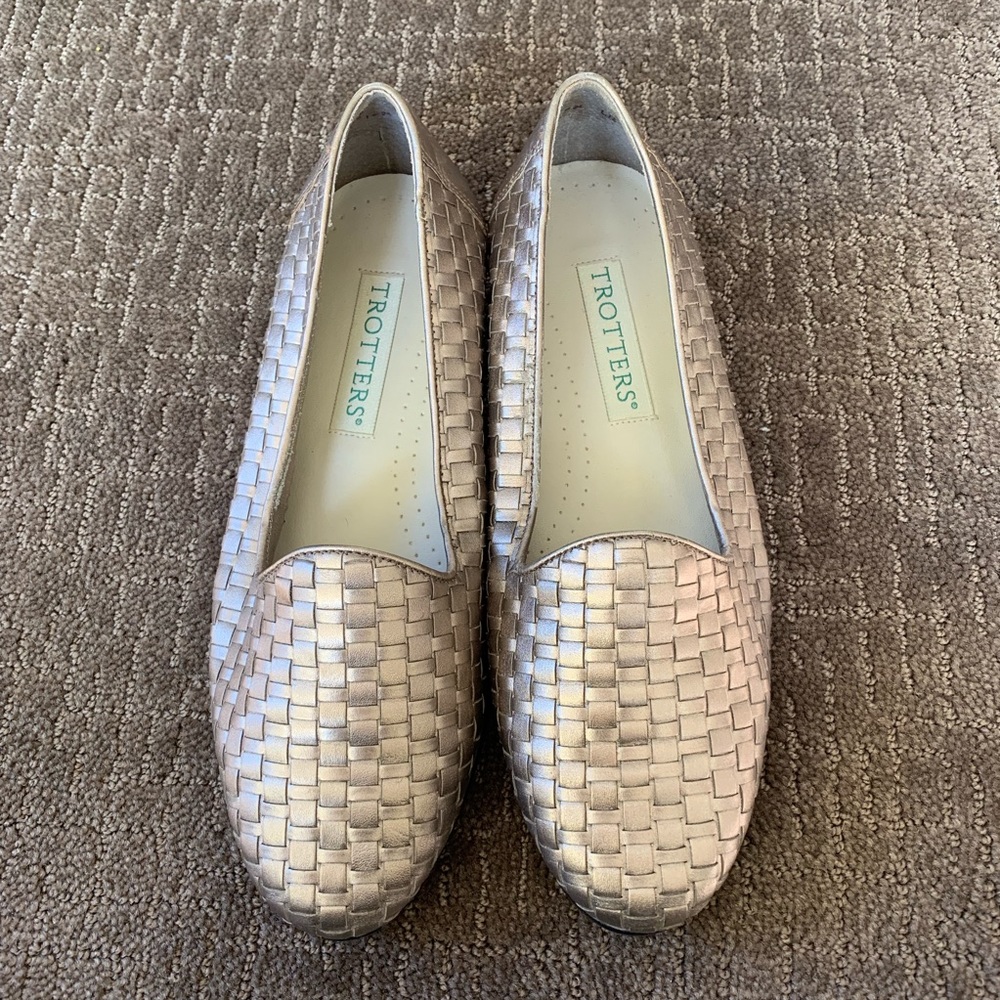 Trotters Liz Loafers - Pewter - 8.5W/WW